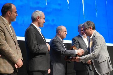 نگاهی به برترین‌های بورس کالا از لنز دوربین-۳