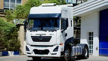 تالار خودرو بورس کالا میزبان عرضه ۲۵ دستگاه کامیون کشنده دانگ فنگ