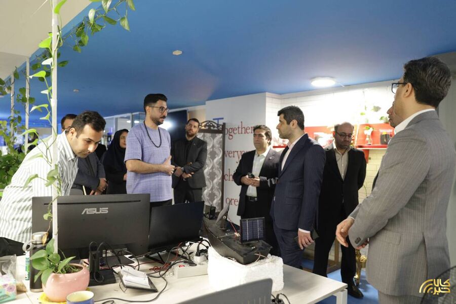 بازدید مدیرعامل بورس کالای ایران از پارک علم و فناوری دانشگاه امیرکبیر